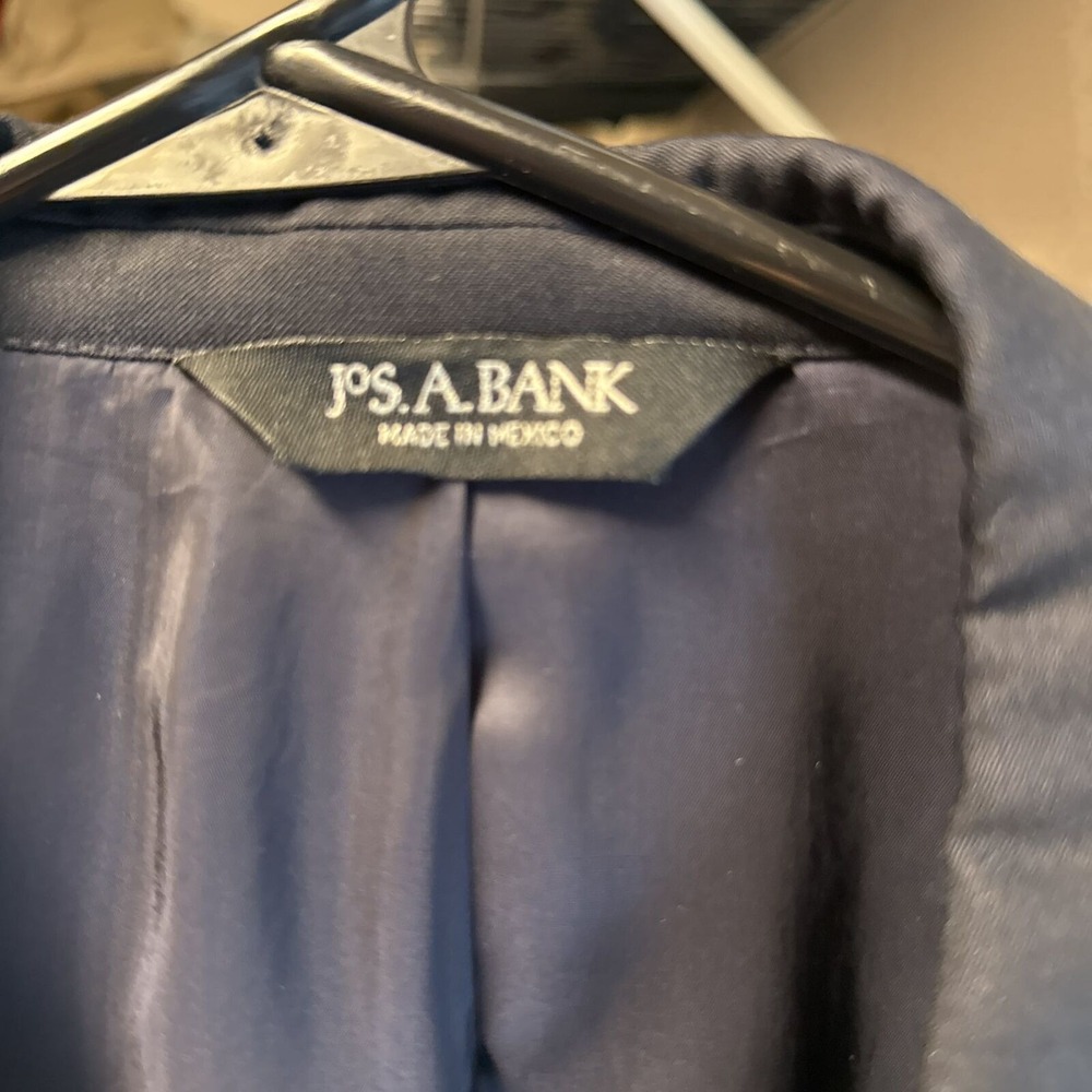 Jos A Bank  men's blazer 44S - Navy. 100% wool